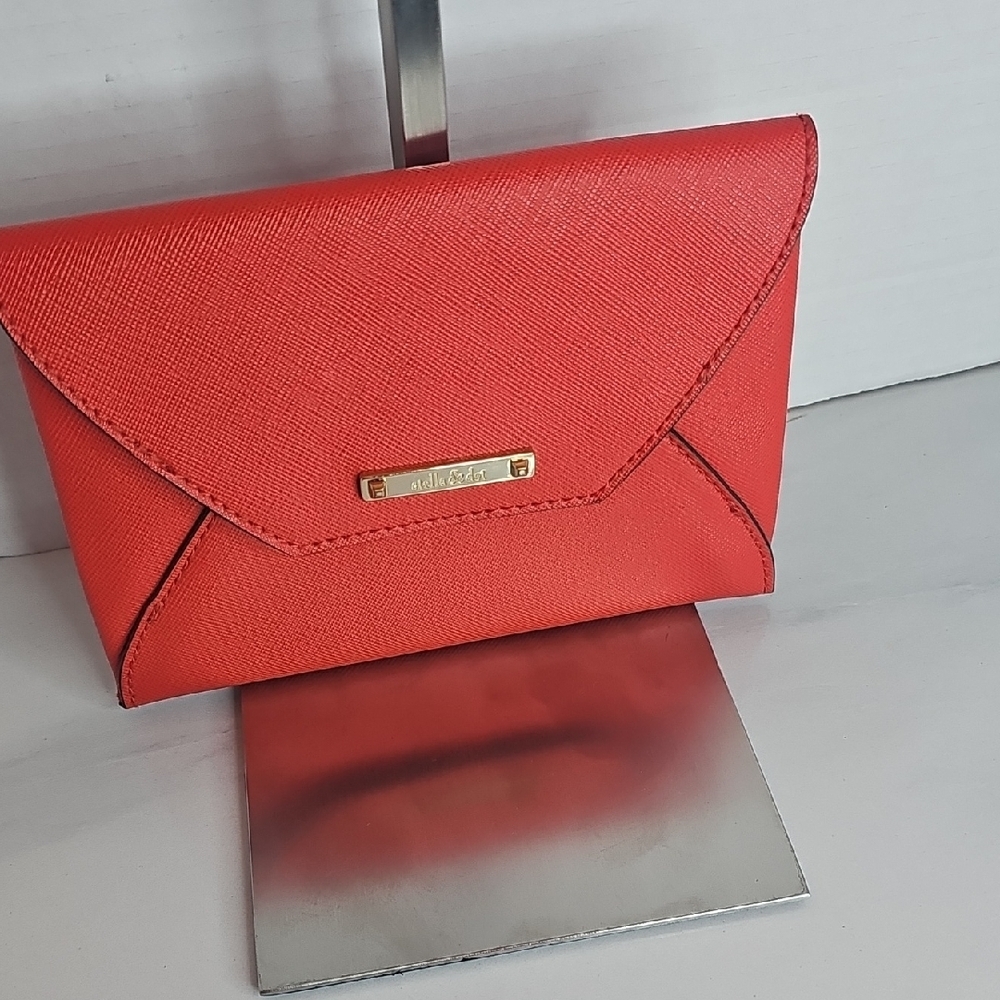 Stella & Dot Bold Red Clutch
